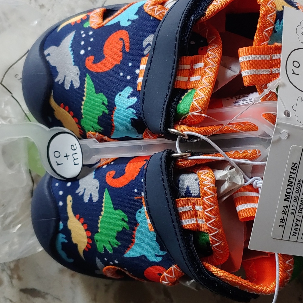 So and me water shoes